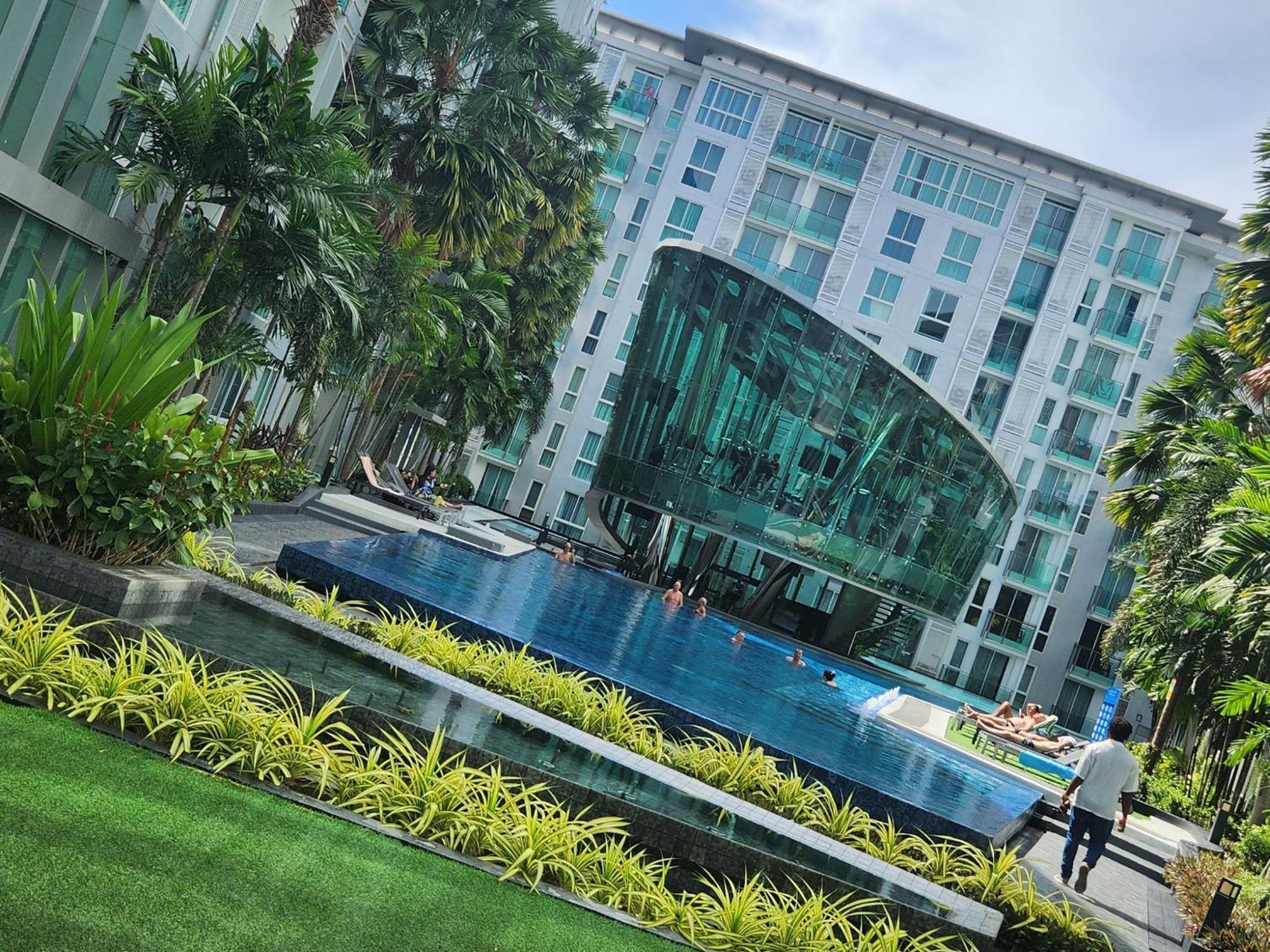 City Center Residentes Ccr Pattaya Y Ngoại thất bức ảnh